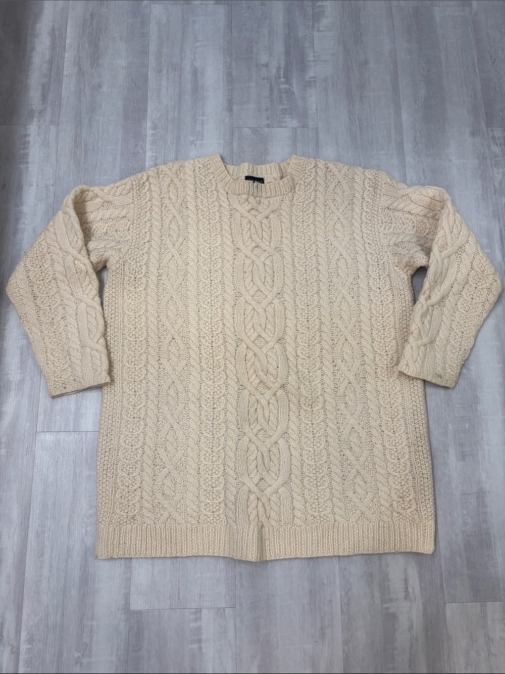 The Limited Cream Cable Knit Crewneck Sweater 100% Wool Handknit Large